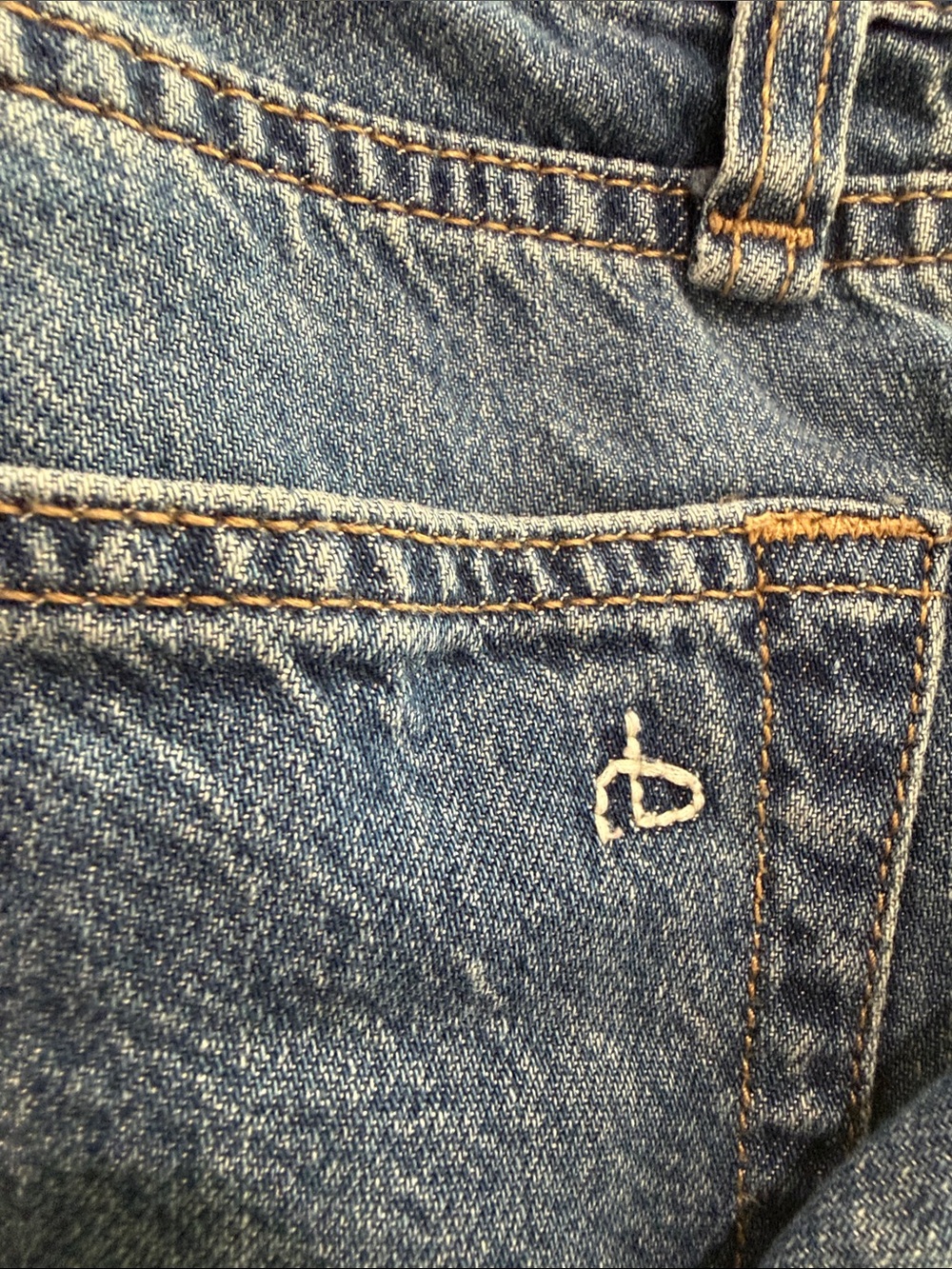Rag & Bone Lori Mid Rise Jeans. - Picture 7 of 7